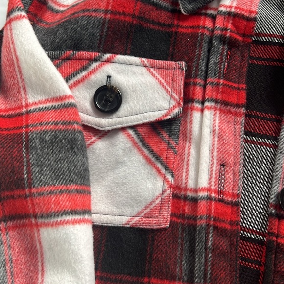 Super soft. Waist length shacket. - Picture 3 of 7